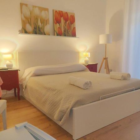 Krly Exclusive Rooms 칼리아리 외부 사진