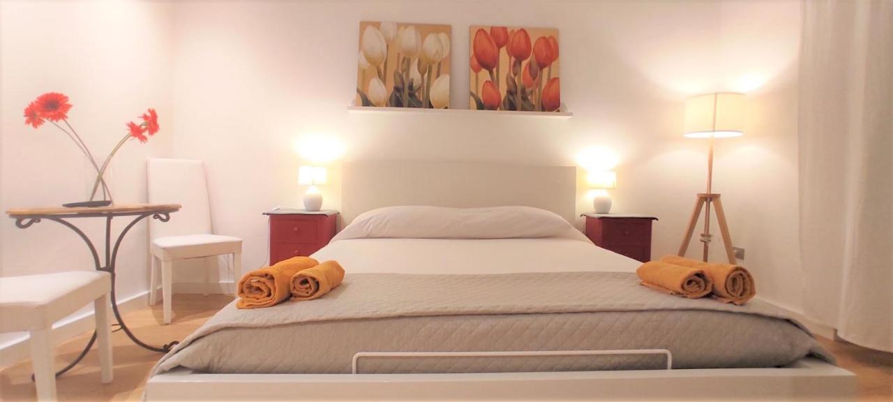 Krly Exclusive Rooms 칼리아리 외부 사진