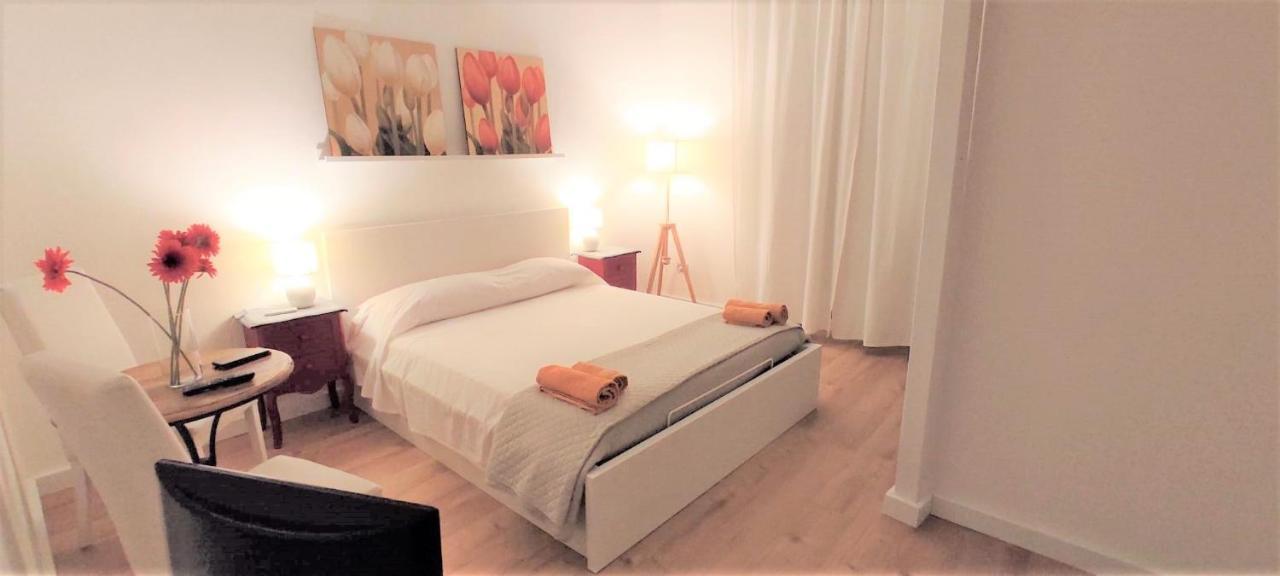 Krly Exclusive Rooms 칼리아리 외부 사진