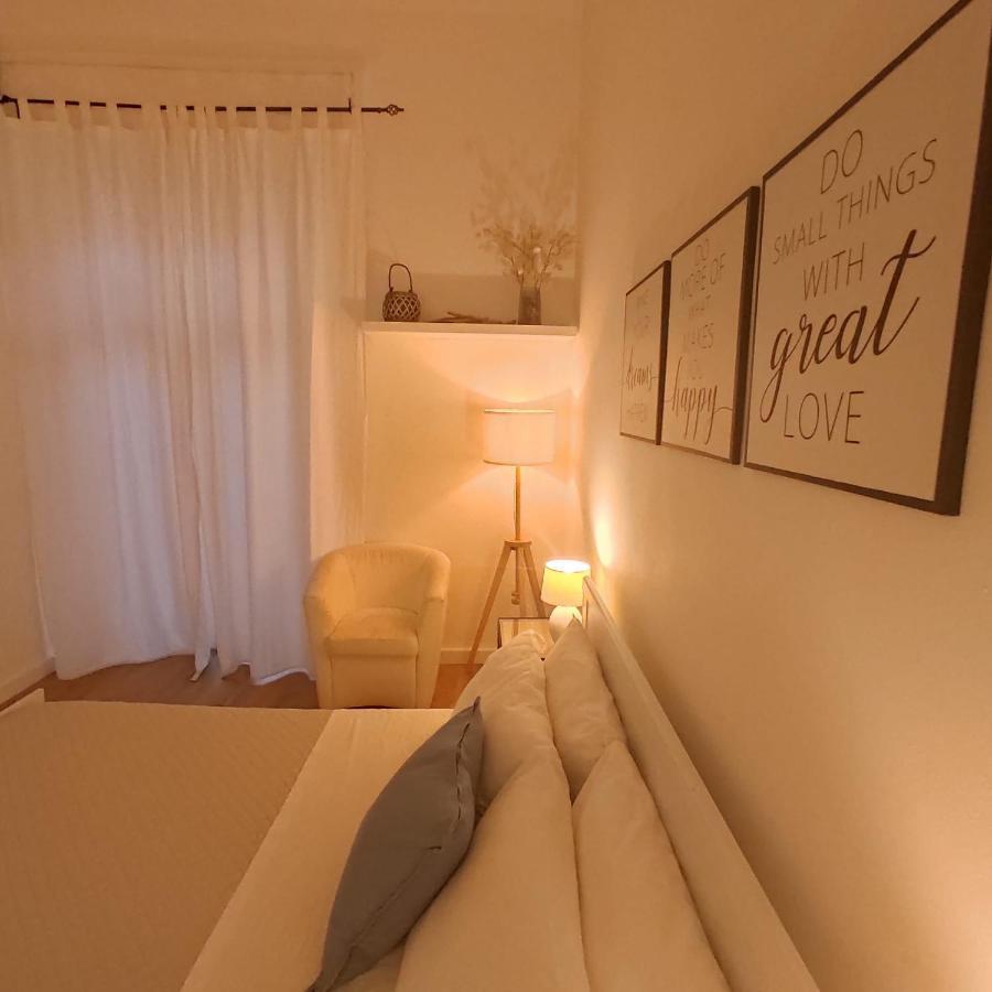 Krly Exclusive Rooms 칼리아리 외부 사진