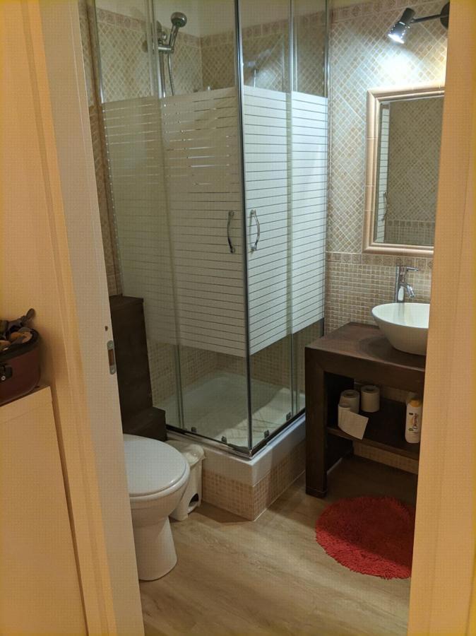 Krly Exclusive Rooms 칼리아리 외부 사진